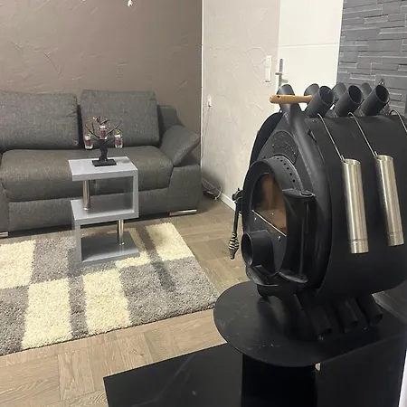 In With Parking Lejlighed Pellingen