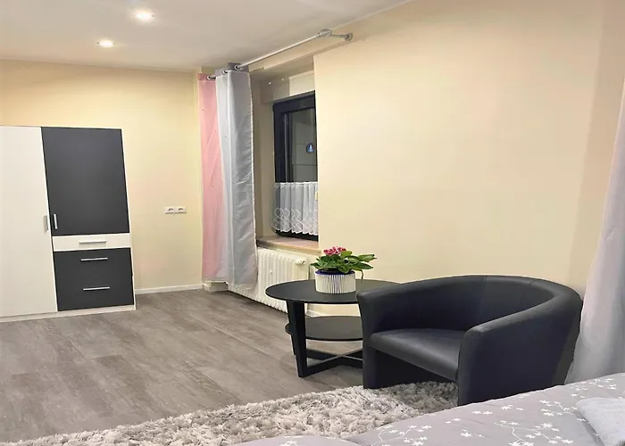 In With Parking * Pellingen